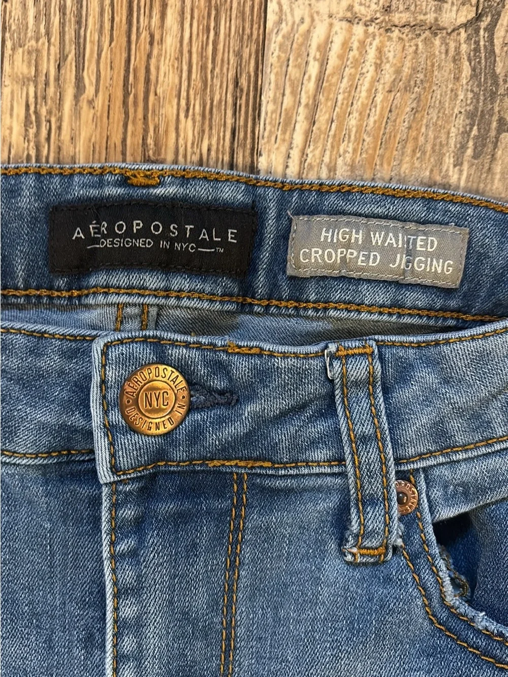 Aeropostale High Waisted Cropped Jeggings - Size 4